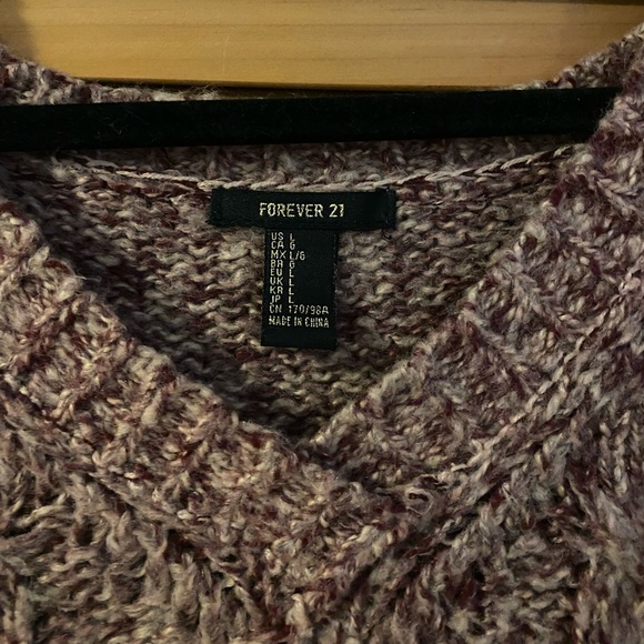 Knit sweater - Picture 4 of 4